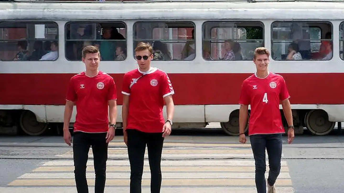 Omkring 1.000 danskere fans kommer til kampen mod Australien.