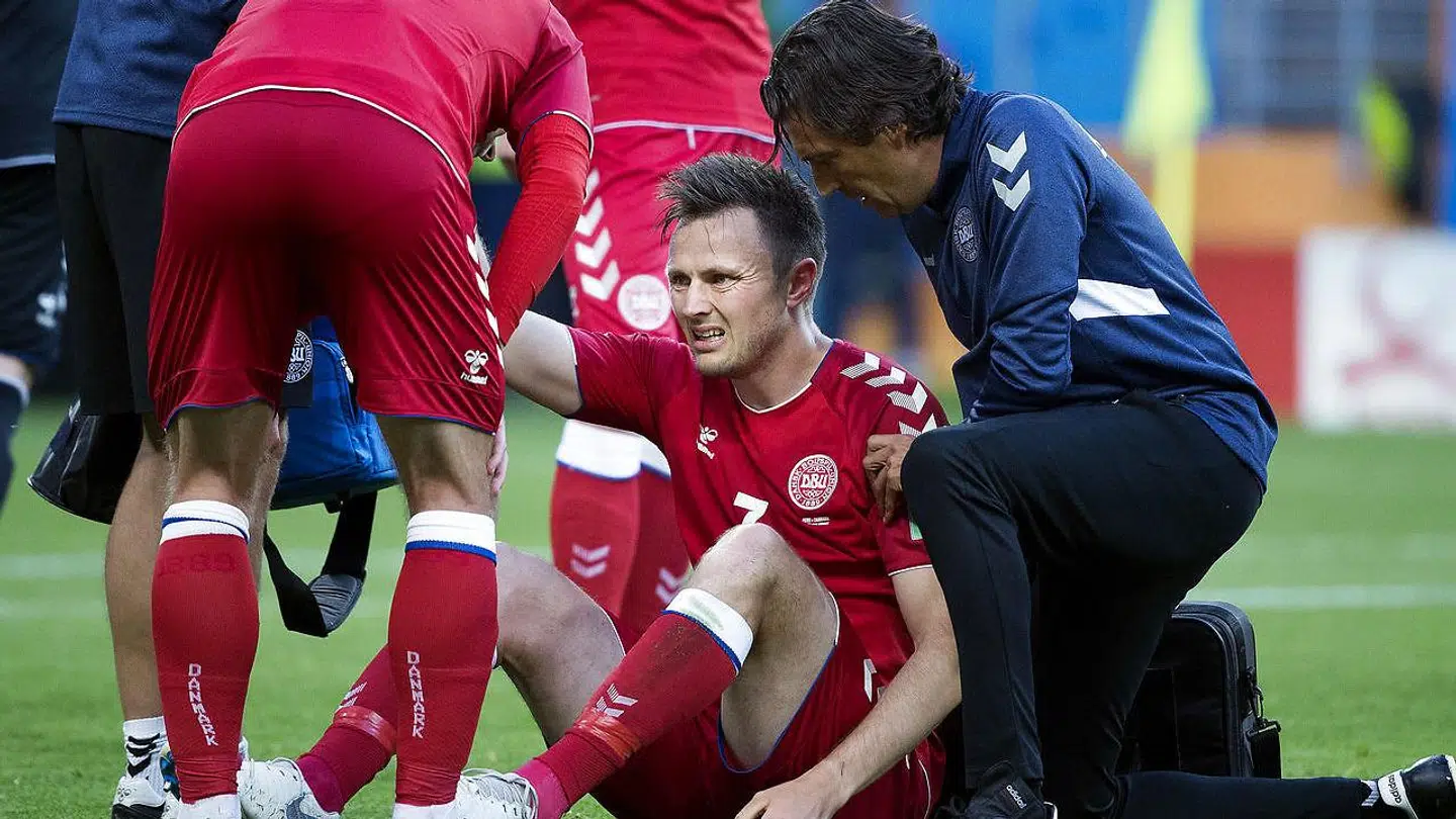 William Kvist brækkede to ribben og punkterede sin ene lunge i sammenstødet med Perus Jefferson Farfan.