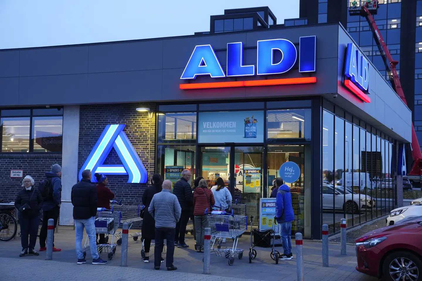 Aldi har solgt størstedelen af sine danske butikker til Rema 1000 og har været i gang med at afvikle butikkerne siden september. (Arkivfoto).
