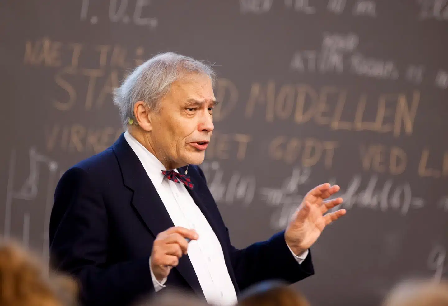 Professor emeritus Holger Bech Nielsen er aktuel med en ny bog, »Teorien om ingenting«.