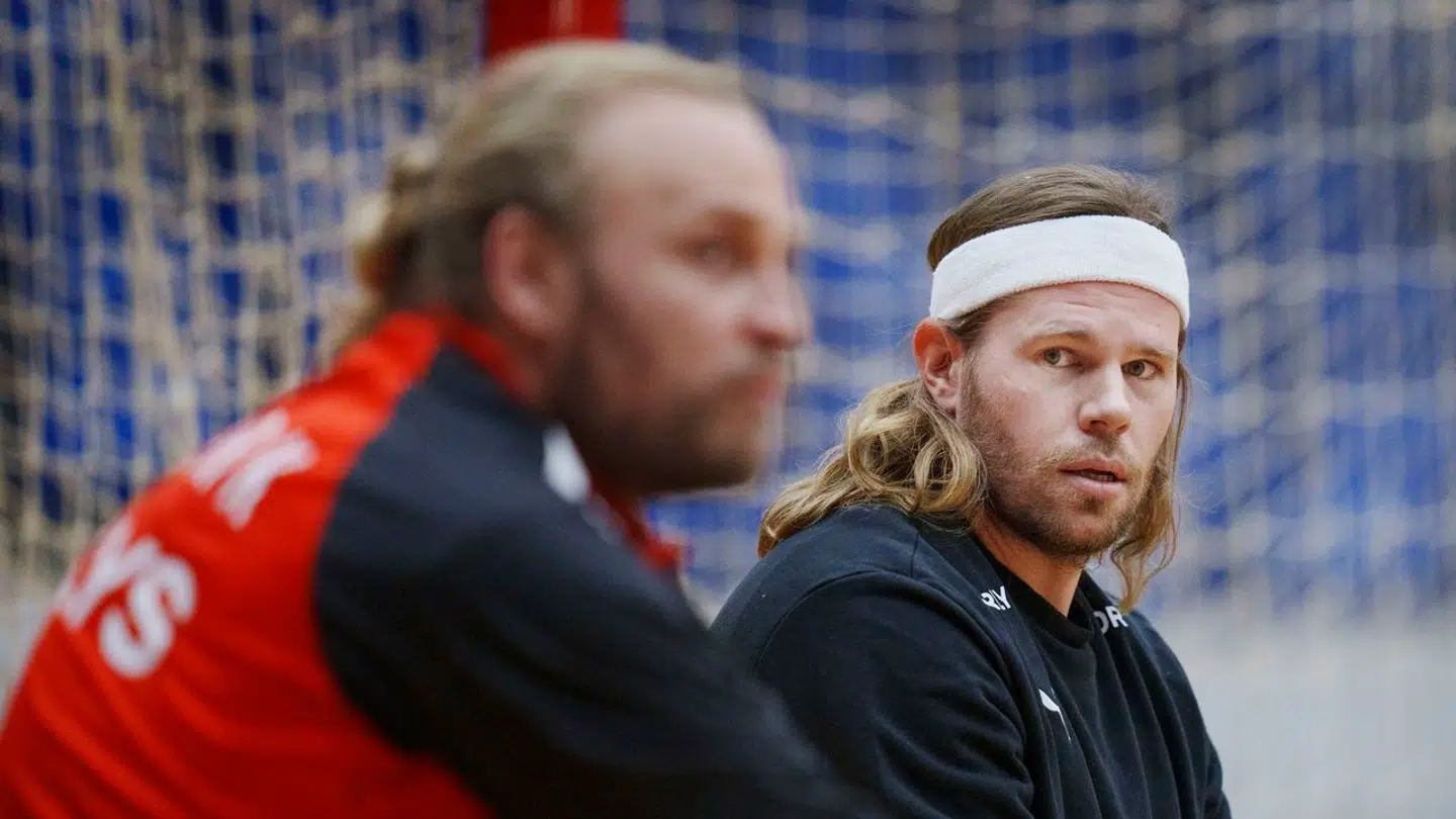 Mikkel Hansen og Henrik Møllgaard under træning med herrehåndboldlandsholdet i Brøndby Hallen, mandag den 30. oktober 2023.