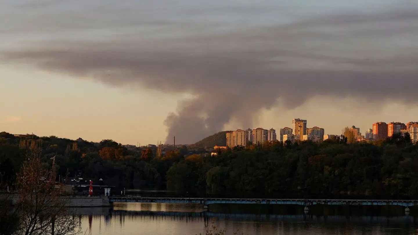 Røg over den østukrainske by Avdjivka 11. oktober.