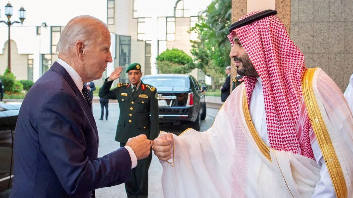 Joe Biden mødte meget kritik, efter han blev fanget i et fist bump med Mohammed bin Salman.