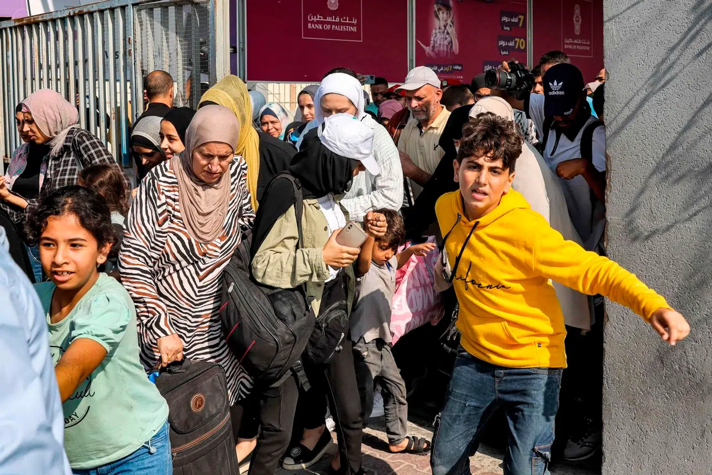 I denne uge åbnede Egypten for første gang sin grænseovergang til folk med udenlandske pas, som har været spærret inde i Gaza.