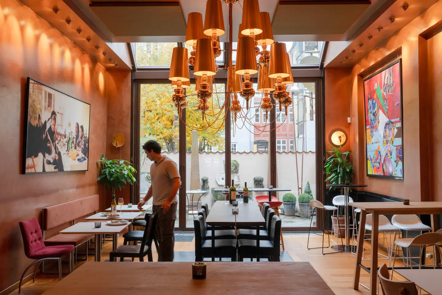 Era Ora er genopstået som vinbaren Figo på Christianshavn.