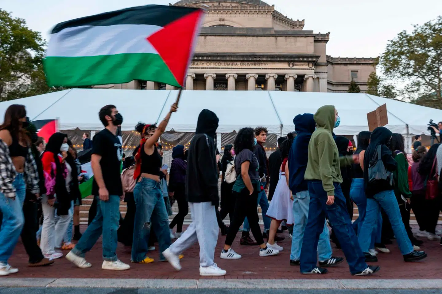 En propalæstinensisk demonstration ved eliteuniversitet Columbia University i New York 12. oktober udløste en proisraelsk moddemonstration.