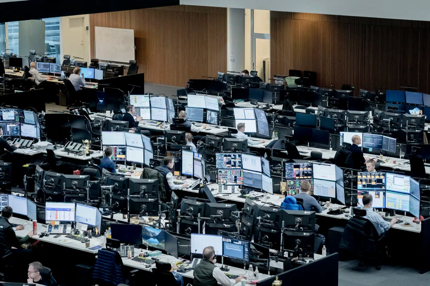 Nordea, aktier, aktiemarked, aktiekurser, aktie, marked, børsen, investering, investeringer, trading floor