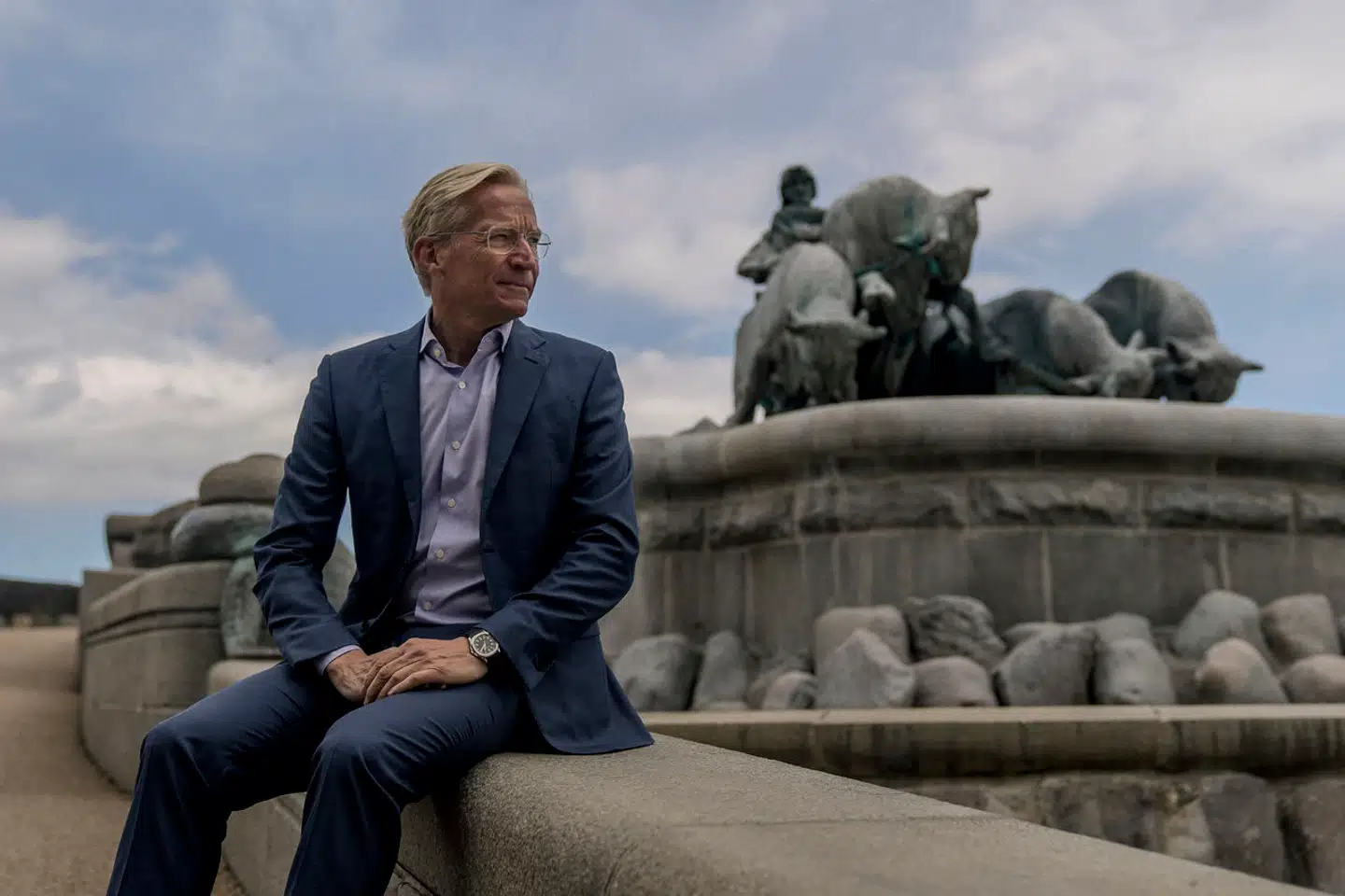 Lars Rasmussen, bestyrelsesformand for Coloplast og Lundbeck, forventer, at top-topskatten vil få flere topchefer til at søge mod udlandet.