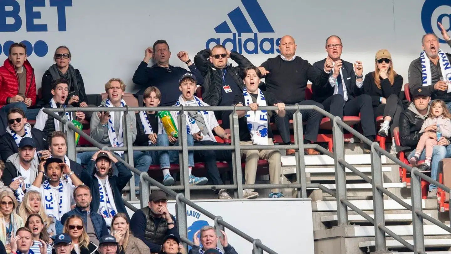Optakt og stemning til kampen i Parken. Hans Kongelige Højhed Prins Christian i Parken til superligakampen FCK – BIF. Han bar FCK tørklæde. FCK vandt kampen med 2-0. København, mandag 18. april 2022.