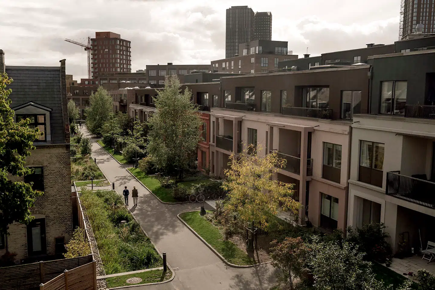 »Det svære ved at bygge boliger i de store byer er, at det ofte bliver frygteligt dyrt. Så det afgørende er få det finansieret,« siger Mikkel Høegh, boligøkonom hos Jyske Bank.