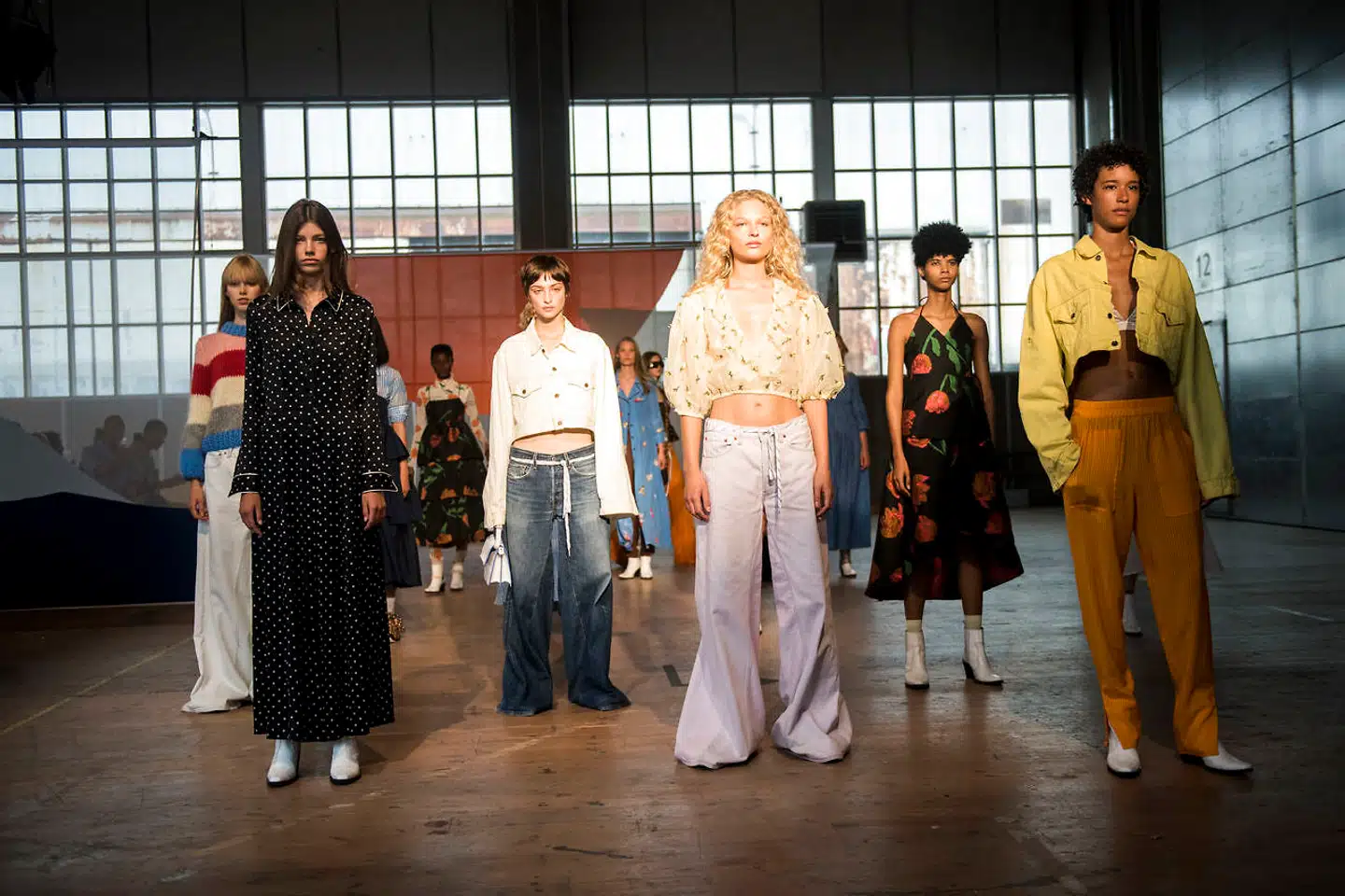 Det danske modemærke Ganni har oplevet en markant fremgang trods pandemien, og nu planlægger det klimabevidste tøjmærke at åbne 20 nye butikker i år.