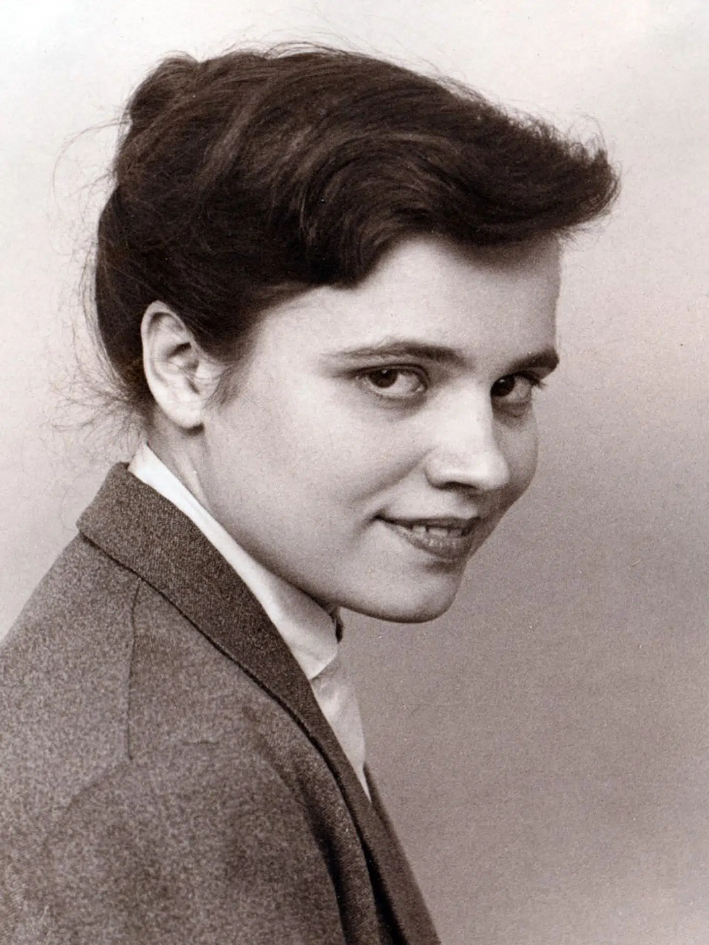 Virkelighedens Ketty Kjærbye Kristensen, lægen, der gemte sine private arkiver til sin død – måske i håb om at de ville blive brugt til at sone hendes misforståede loyalitet.