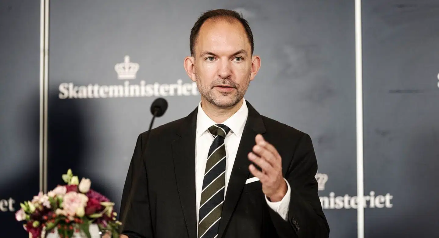 Skatteminister Jeppe Bruus (S), da han præsenterede regeringens udspil til mere grøn luftfart.