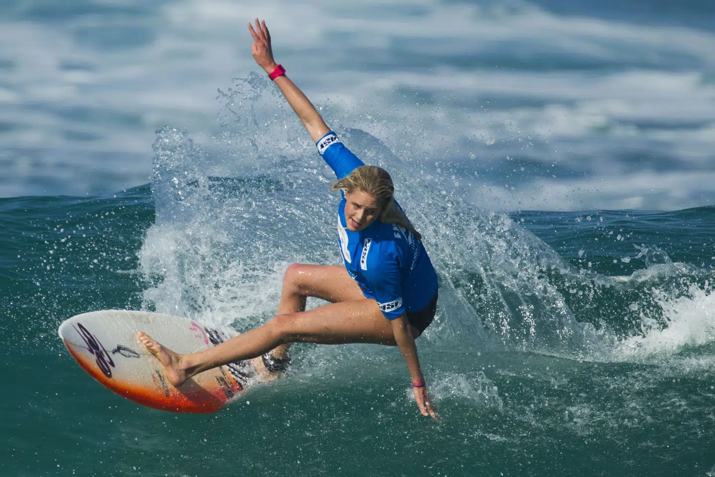 Laura Enever fra Australien surfede i januar på en bølge, der var over 13 meter høj. Det er nu verdensrekord. (Arkivfoto).