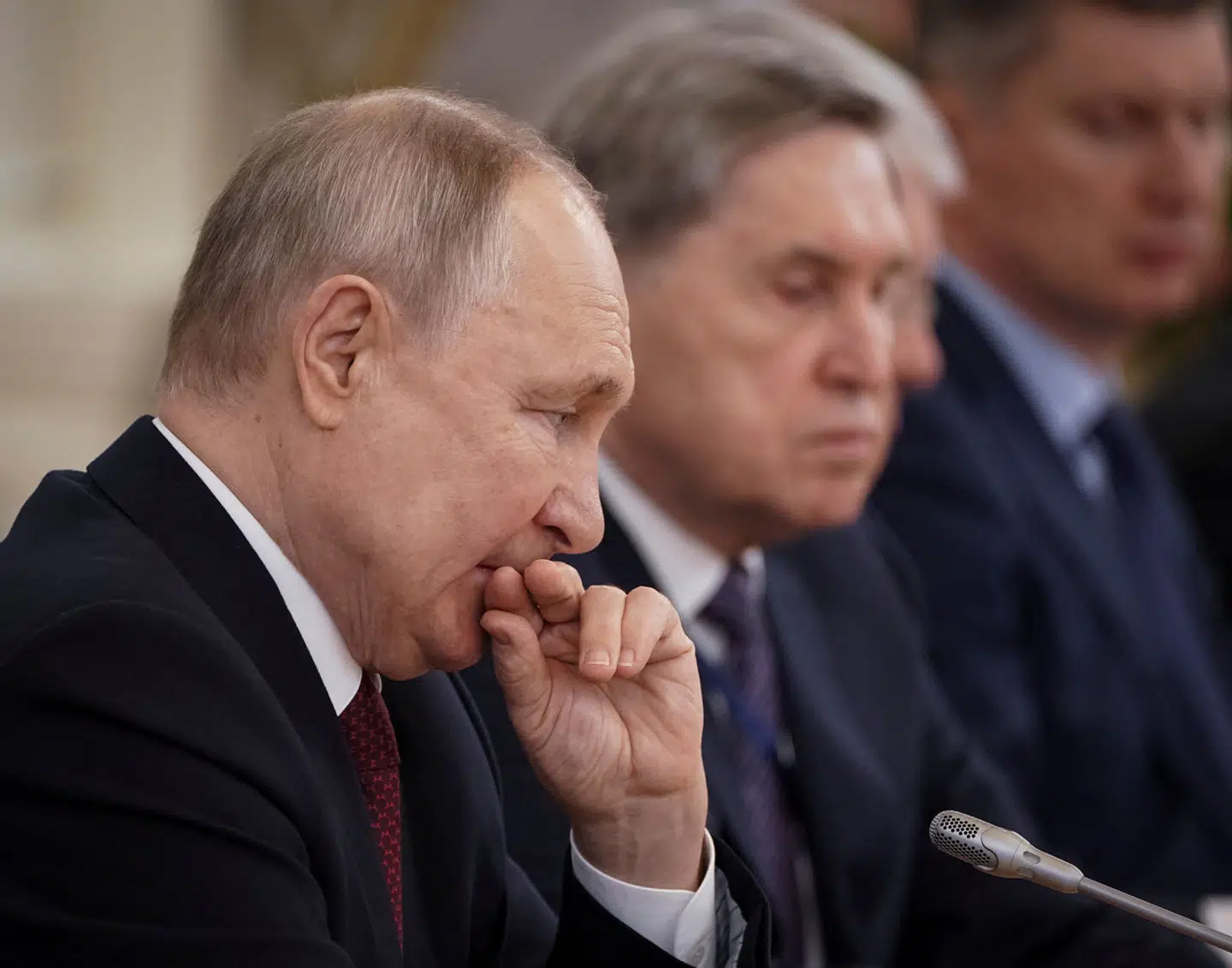 Det vil blive Vladimir Putins femte periode som præsident, når han til marts bliver genvalgt – sandsynligvis med 80 procent af stemmerne, det højeste nogensinde. På papiret kan han blive på posten indtil 2036.