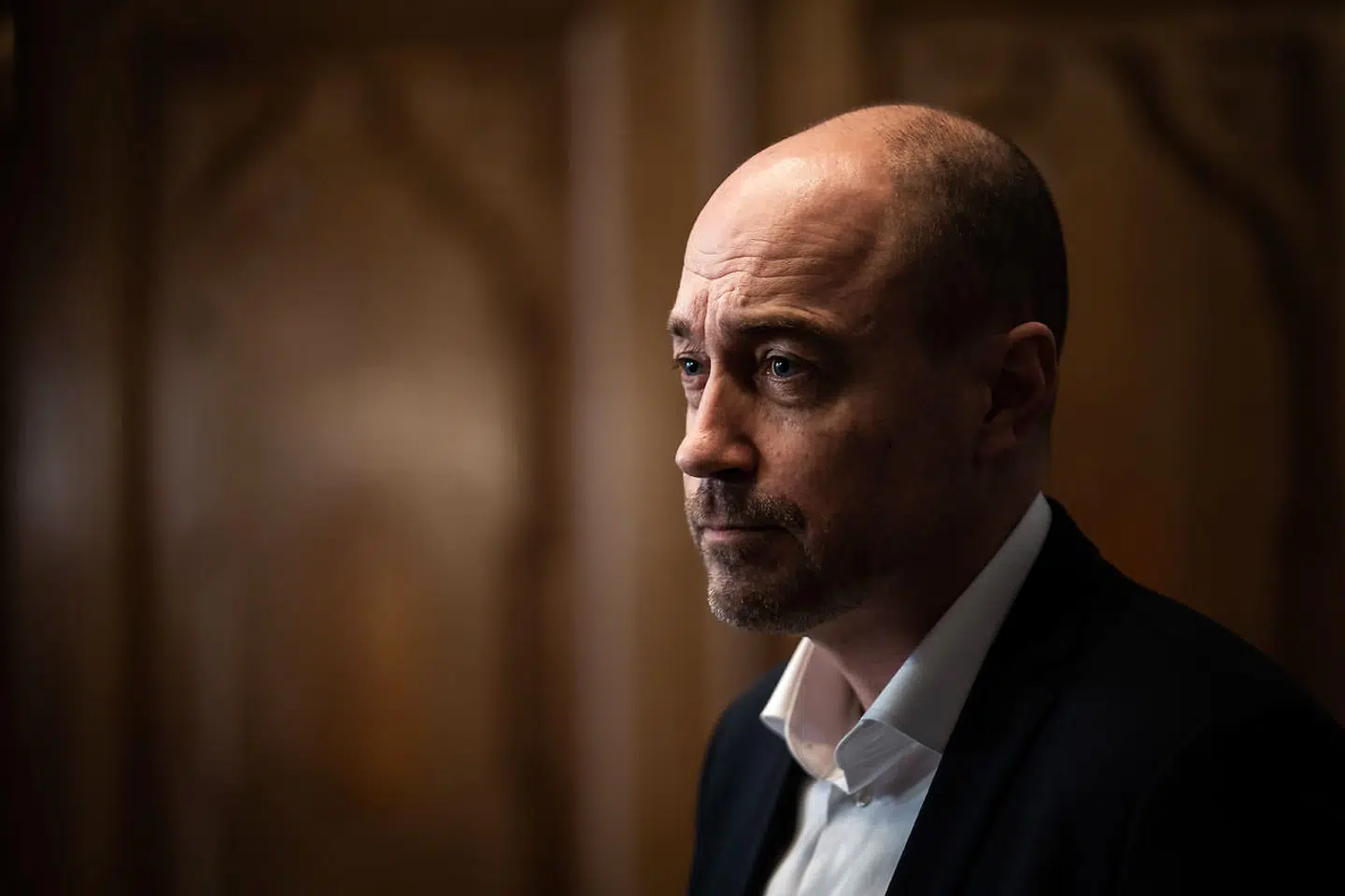 Sundhedsminister Magnus Heunicke (S) bøjer sig nu for et politisk flertal og åbner for at genoverveje den nye epidemilovs udformning allerede til efteråret.