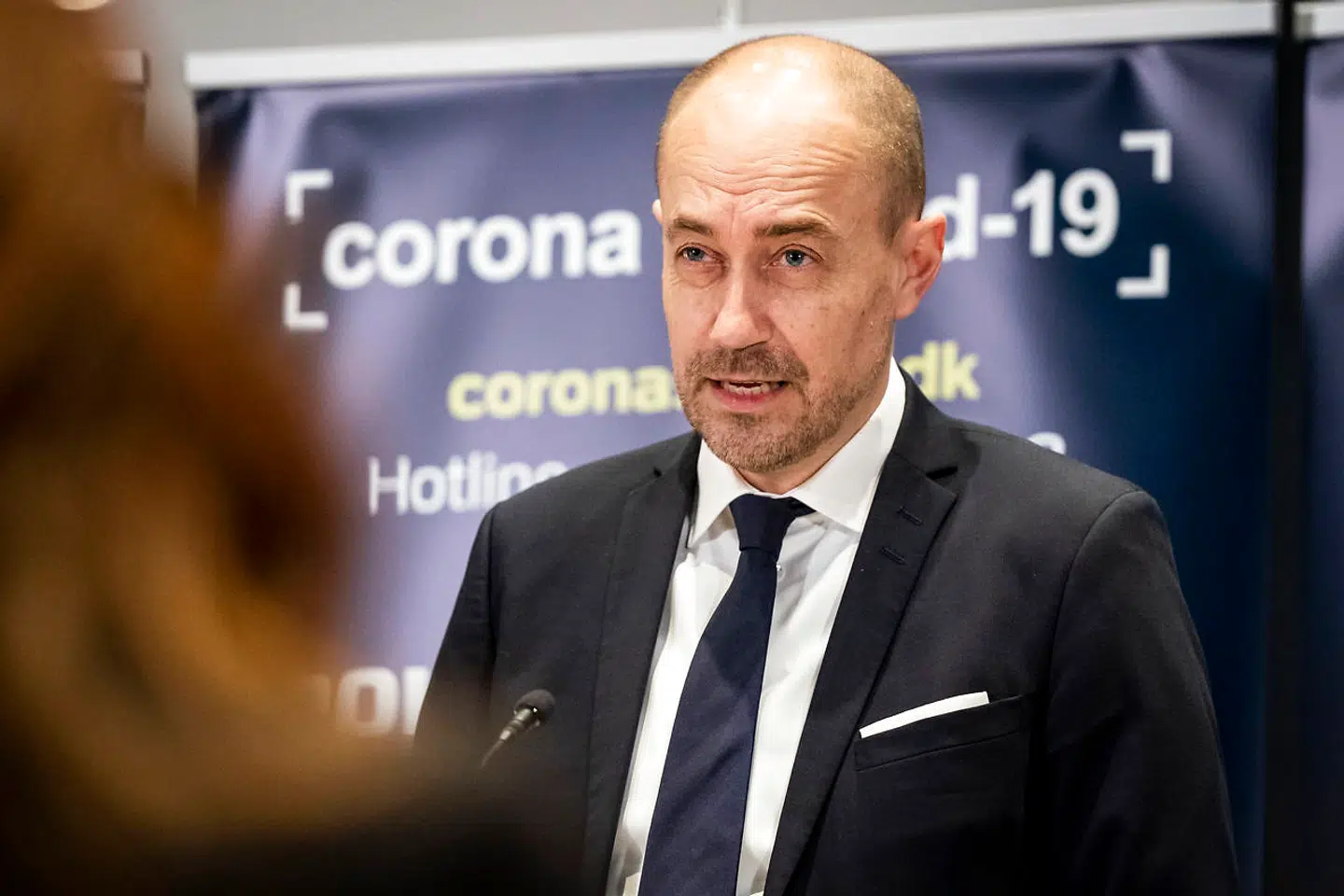 Var sundhedsminister Magnus Heunicke og den socialdemokratiske regering for egenrådige, da de i marts ændrede epidemiloven og tog beslutninger, der endte med at koste det danske erhvervsliv milliarder?