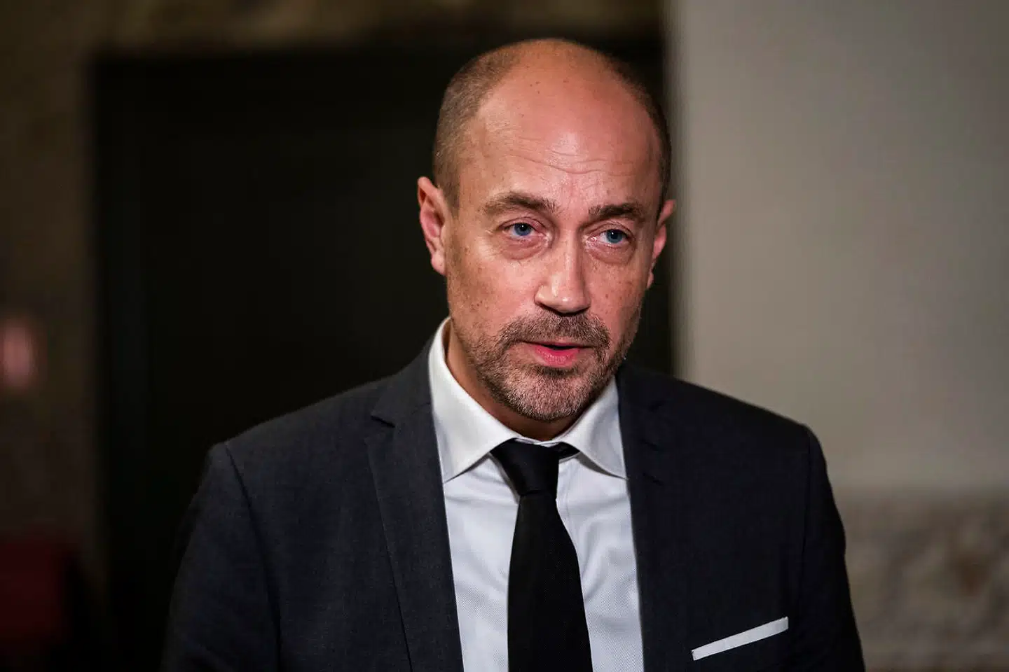 Både oppositionen og regeringens støttepartier har kritiseret regeringens forslag til en ny epidemilov, blandt andet fordi den vil give alt for meget magt til sundhedsminister Magnus Heunicke (S). Nu møder lovforslaget også skarp kritik fra Dansk Industri.