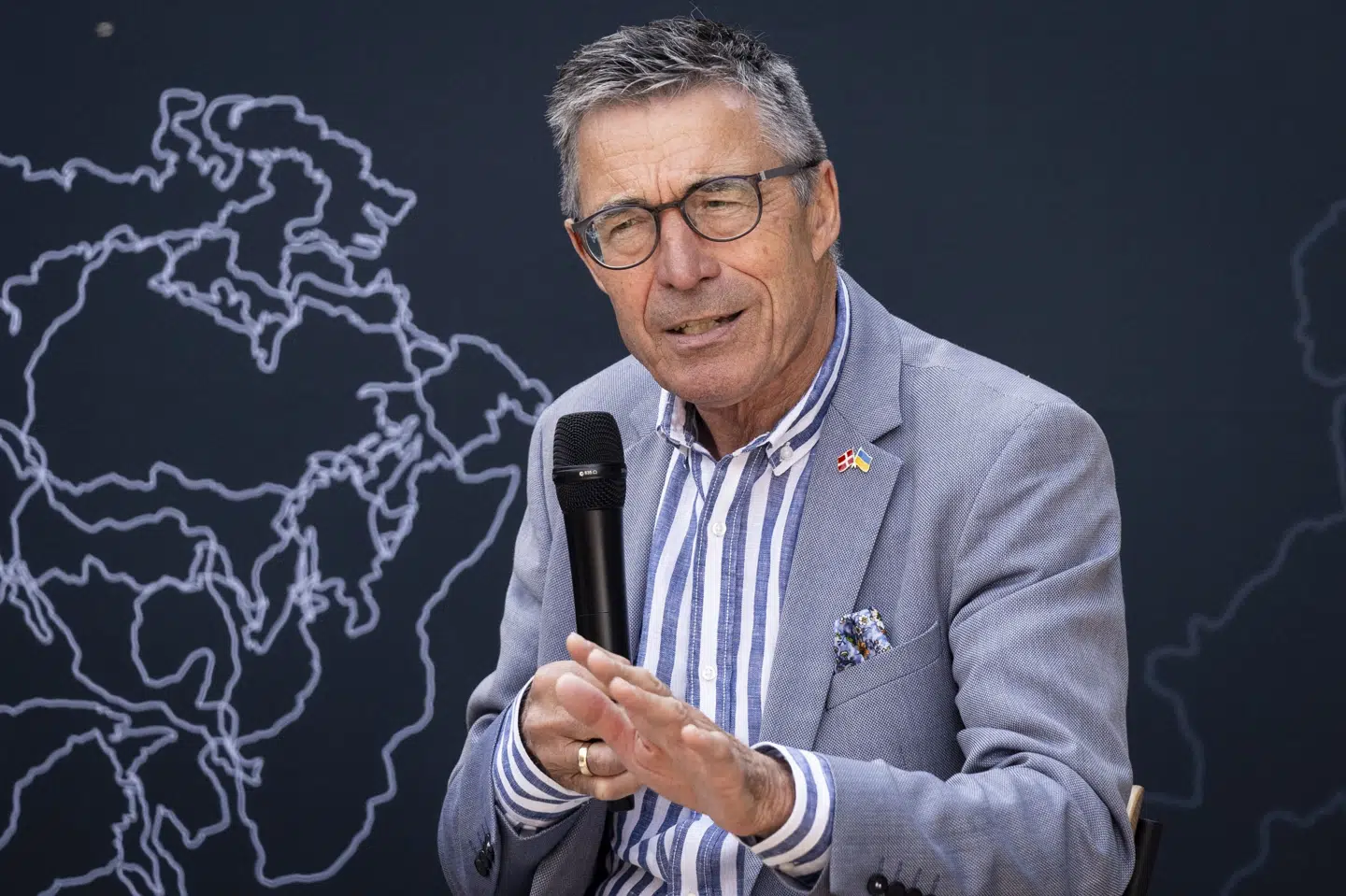 Anders Fogh Rasmussen sammenligner forslaget med, da det tidligere Vesttyskland - og altså ikke Østtyskland - blev medlem af Nato i 1955. (Arkivfoto).