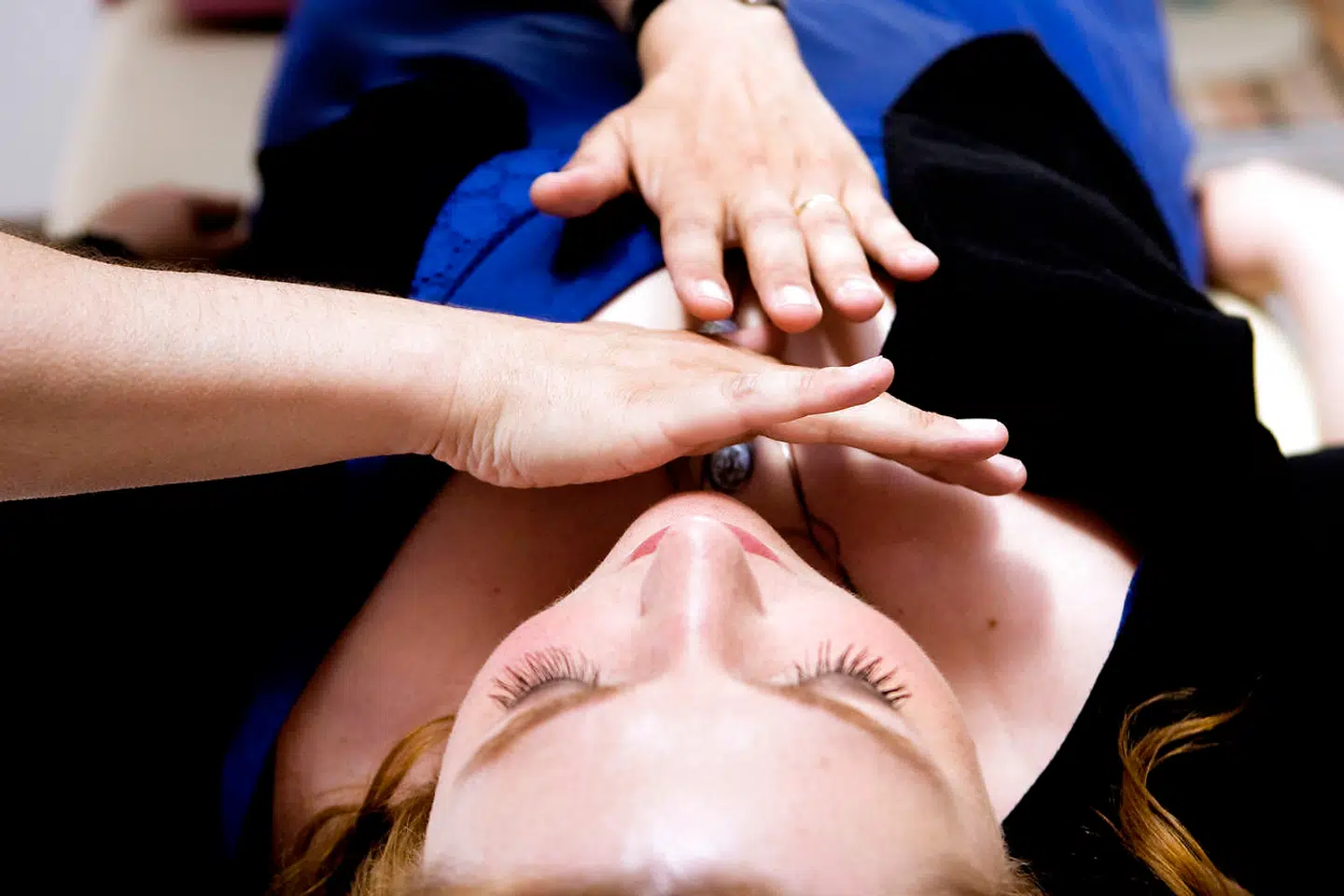 En Gallup-undersøgelse blandt cirka 1.000 læger viser, at 70 procent af dem drøfter spørgsmål om alternativ behandling med deres patienter.