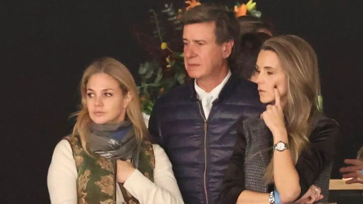 Her ses Genoveva Casanova (tv) med sin eksmand, Cayetano Martínez de Irujo.