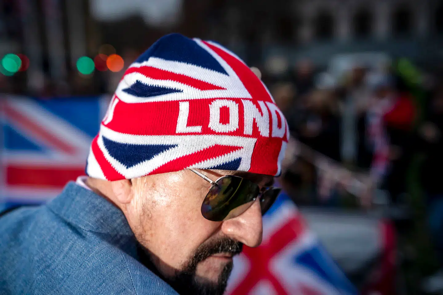 Der var spændinger i luften, da Brexit-tilhængere indledte deres sejrsfest på Parliament Square ved Westminster.