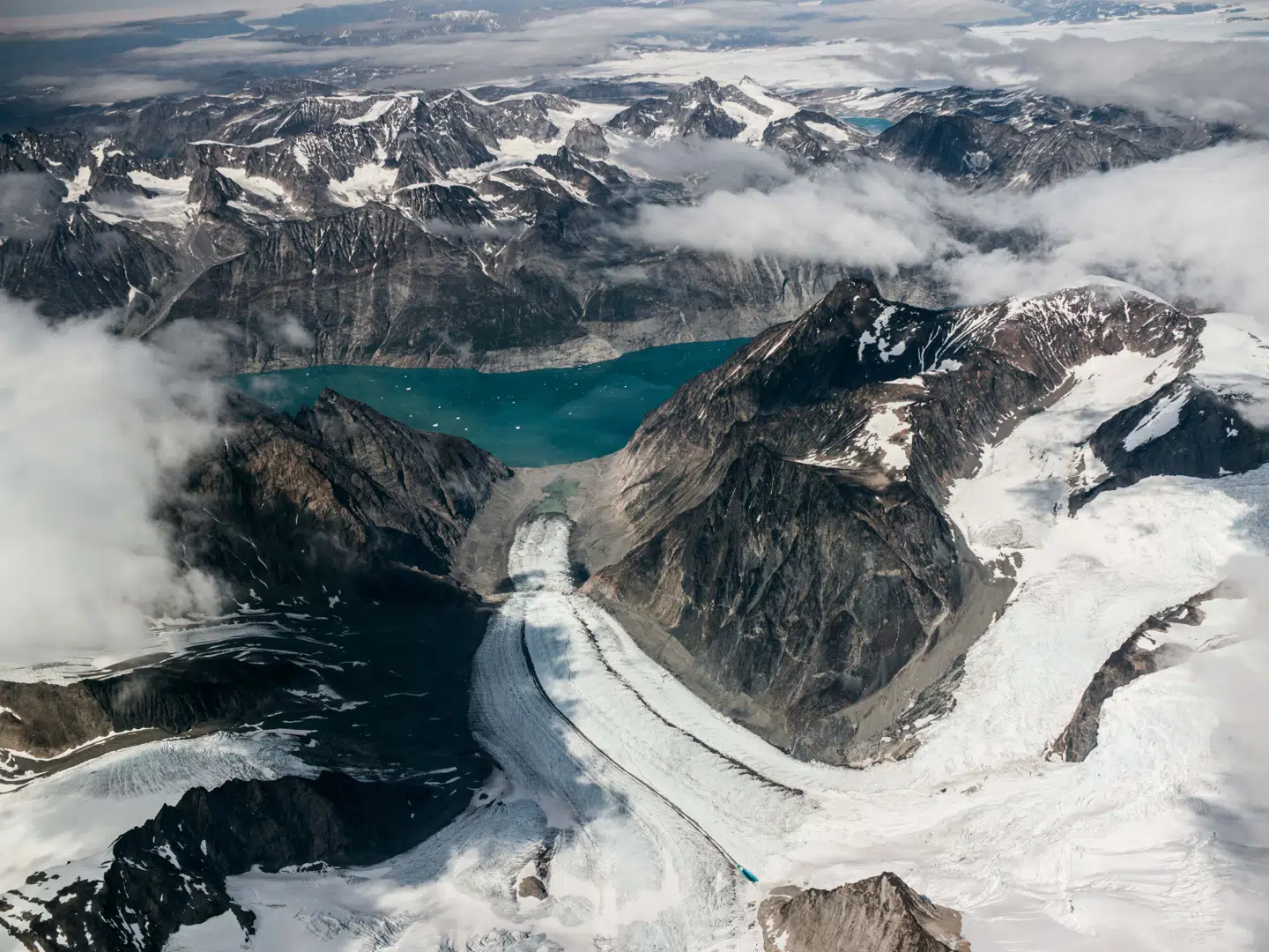 Anders Bjørk: »Vi er i en ny epoke, hvor gletsjerne er i generel tilbagetrækning med store konsekvenser for havniveauet, der vil stige hurtigere og hurtigere.«