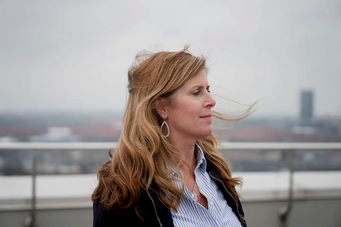 Miriam McLemore er direktør for virksomhedsstrategi hos Amazon Web Services, der specialiserer sig i cloud computing. Cloud computing giver virksomheder mulighed for at bruge avancerede og dyre teknologier.