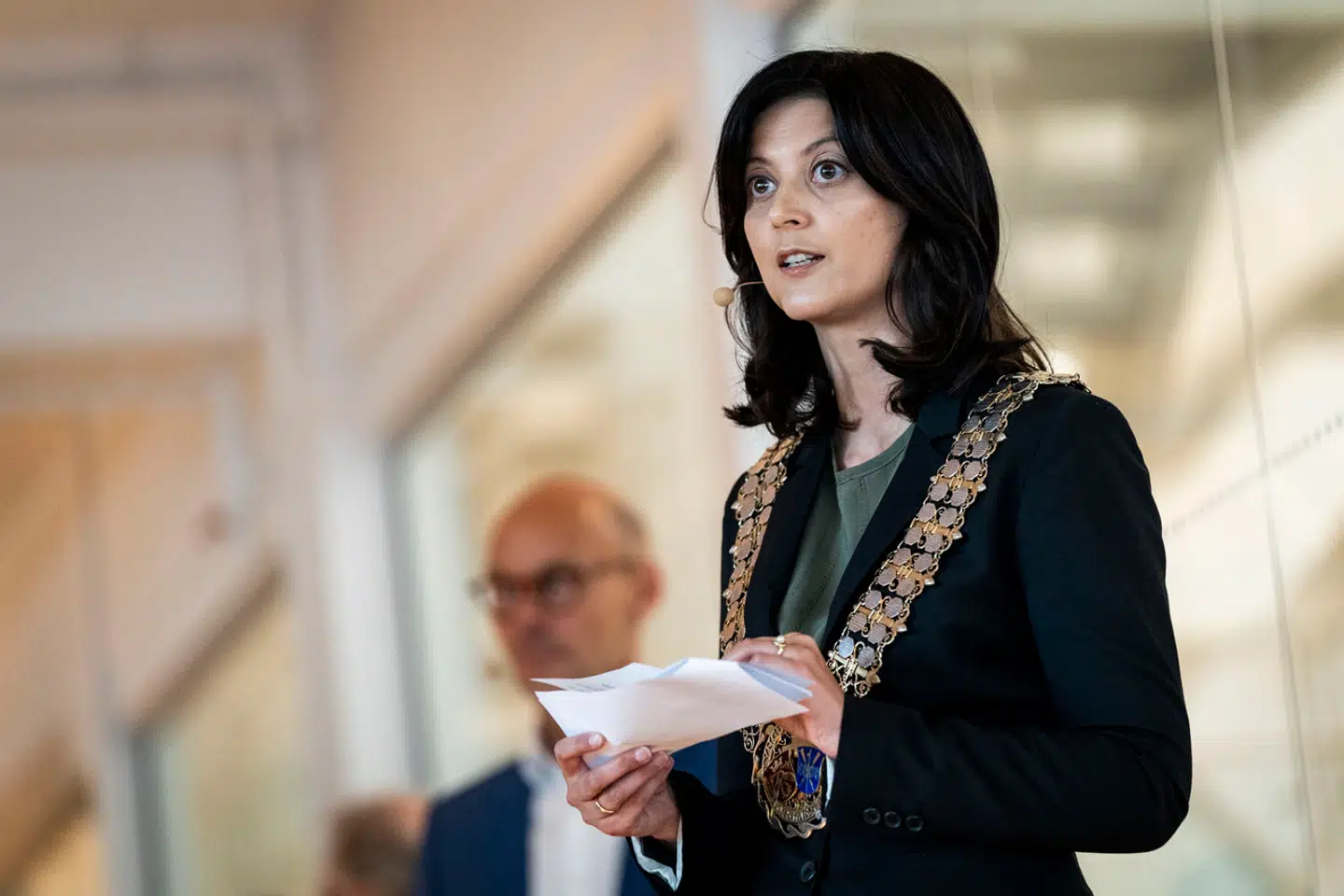 »Skattelettelsen er jo netop præcis den samme for borgere med samme løn, uanset hvor i landet de bor,« skriver Sofia Osmani.