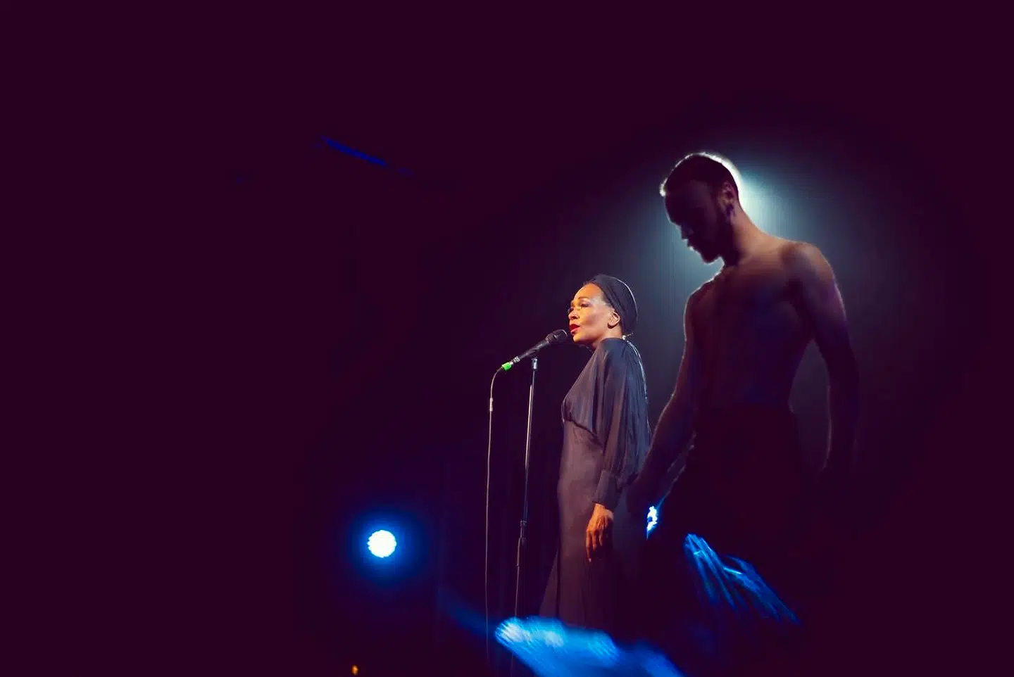 Caroline Henderson synger Nina Simones »Four Women«, dig som Josephine Baker, et af Tivolis tilbagevendende stjernenavne.