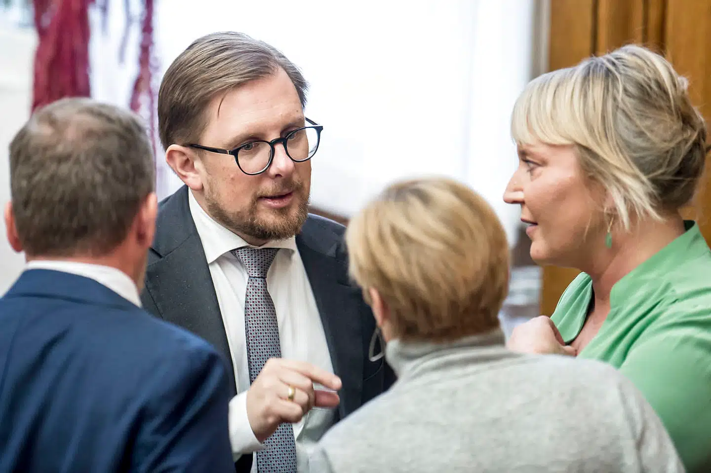 Simon Emil Ammitzbøll-Bille (LA) og Christina Egelund (LA) under åbningsdebatten i Folketinget på Christiansborg i København, torsdag den 4. oktober 2018.. (Foto: Mads Claus Rasmussen/Ritzau Scanpix)