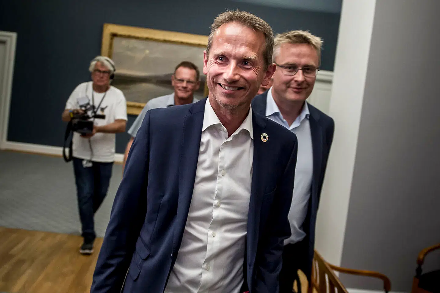 Kristian Jensen og Jacob Jensen på vej til Venstres gruppemøde på Christiansborg i København, mandag den 5. august 2019.