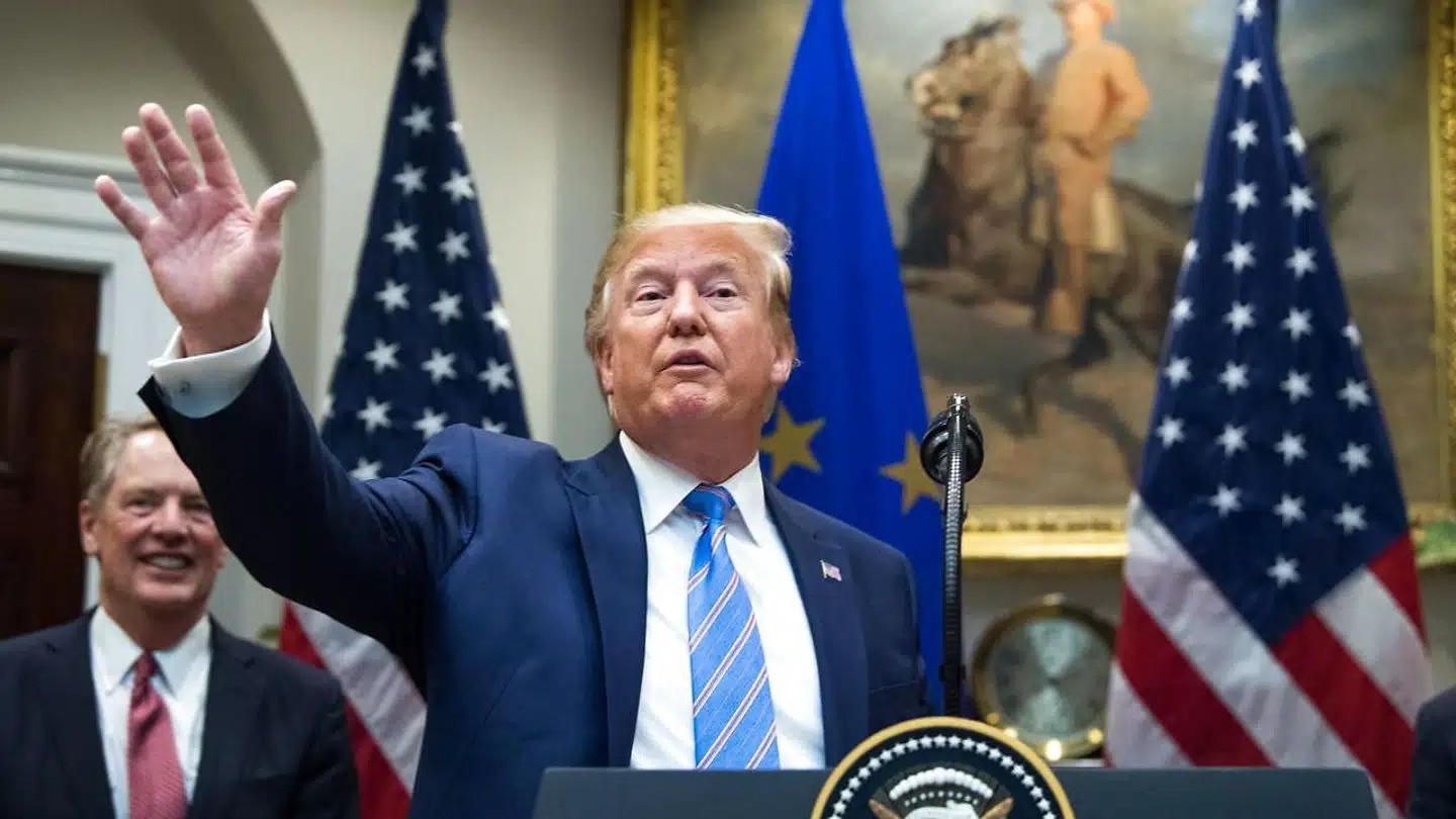 Der var nervøsitet over hele linjen, da præsident Trump ville komme med en »udmelding om EU«. Det handlede om en aftale om oksekød, men Trumps handelskrige presser nu for alvor den globale økonomi.