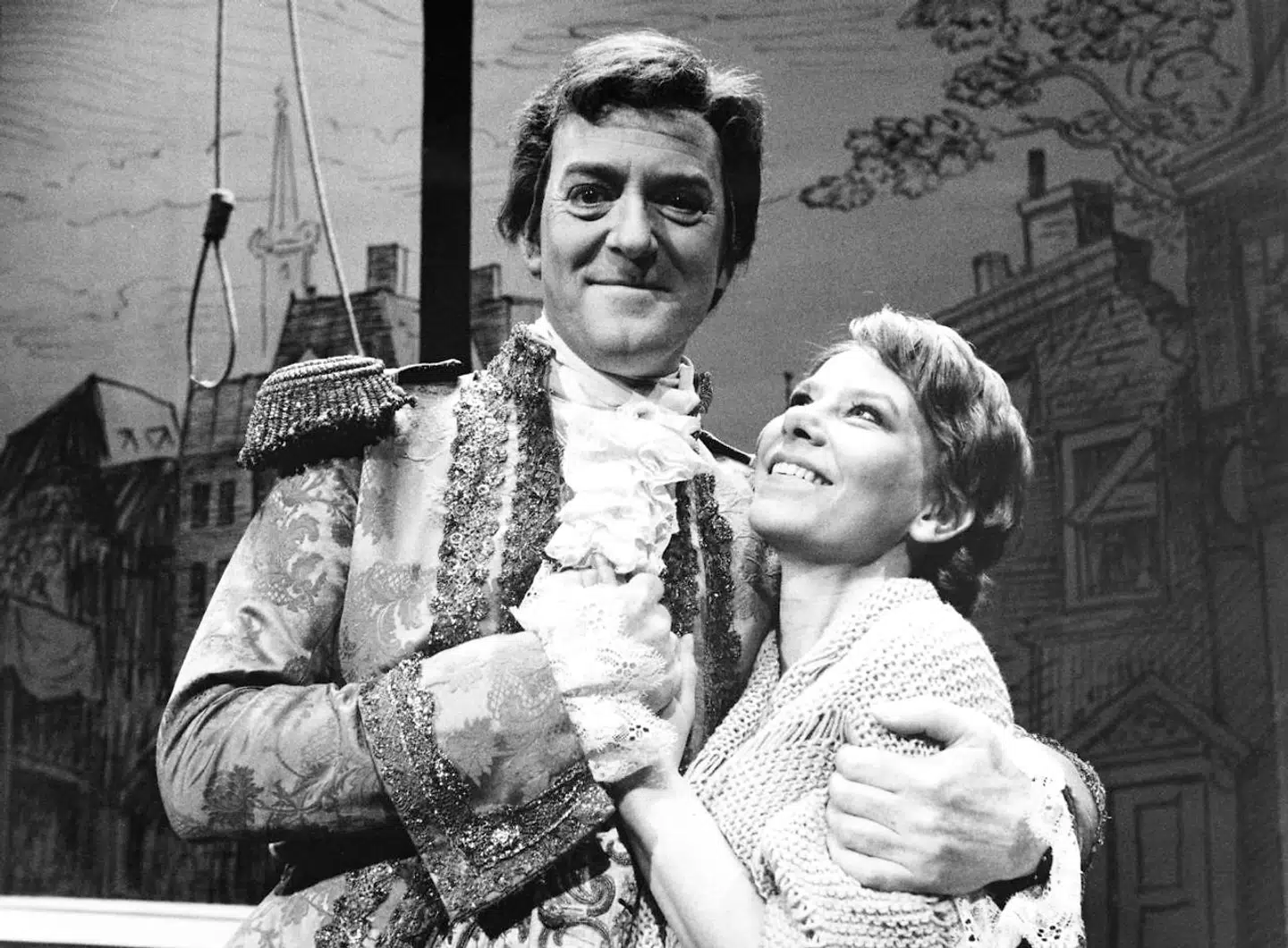 Et frikvarter fra de mange alvorlige, dramatiske roller. Med Jesper Langberg i Alan Aycbourns komedie »Lykken om halsen«. Det Kongelige Teater 1987.