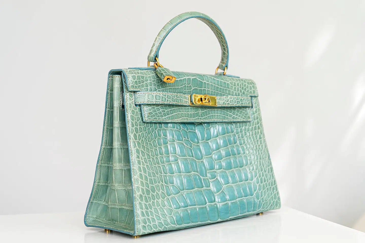 Det er næsten umuligt at få fat på en Kelly Bag – særligt hvis den skal være i mintgrøn krokodillepels.