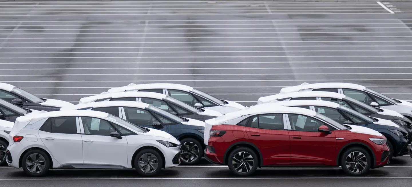 Store prisfald på et rekordstort antal brugte biler bare fortsætter og fortsætter, viser den seneste opgørelse.