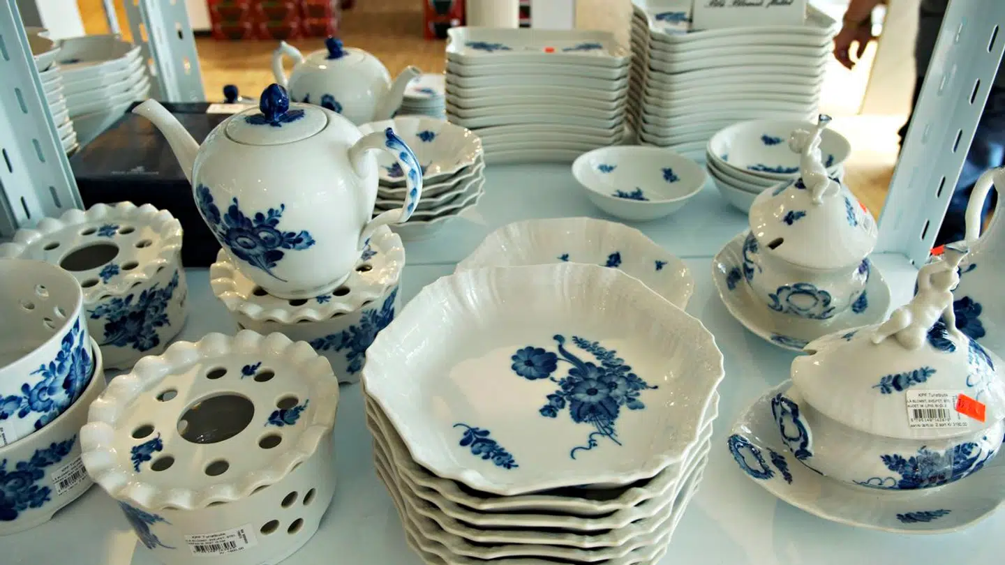 En kvinde fra Jebjerg har mistet Royal Copenhagen spisestel for 65.000 kroner.