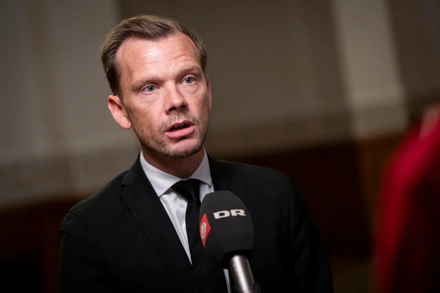 Justitsminister Peter Hummelgaard efter et åbnet samråd om DR-dokumentaren "Forfulgt af politiet?" på Christiansborg, tirsdag den 14. november 2023.