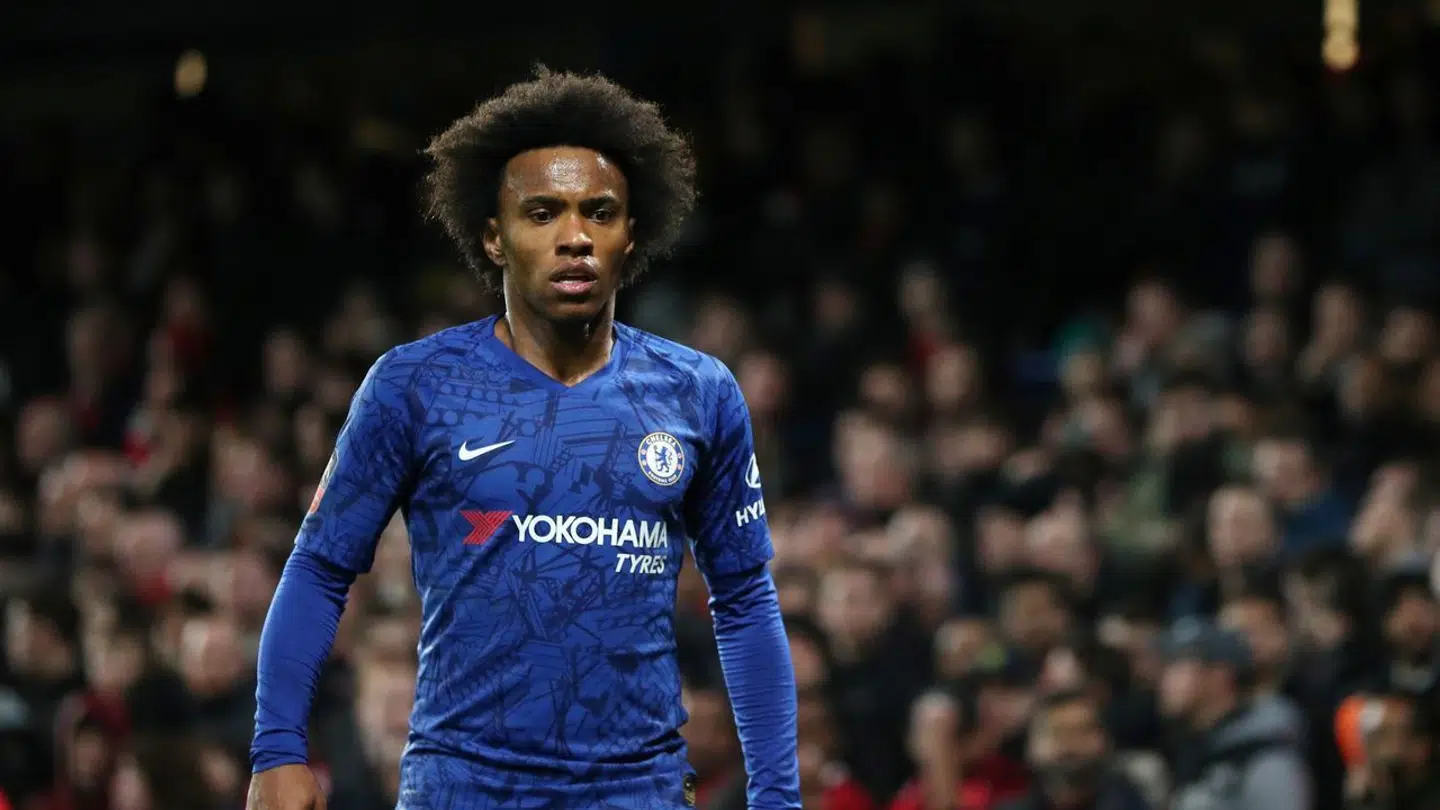 Chelsea snuppede Willian for næsen af Tottenham i 2013. Det skyldes måske millioner, der skiftede hænder måneder forinden.