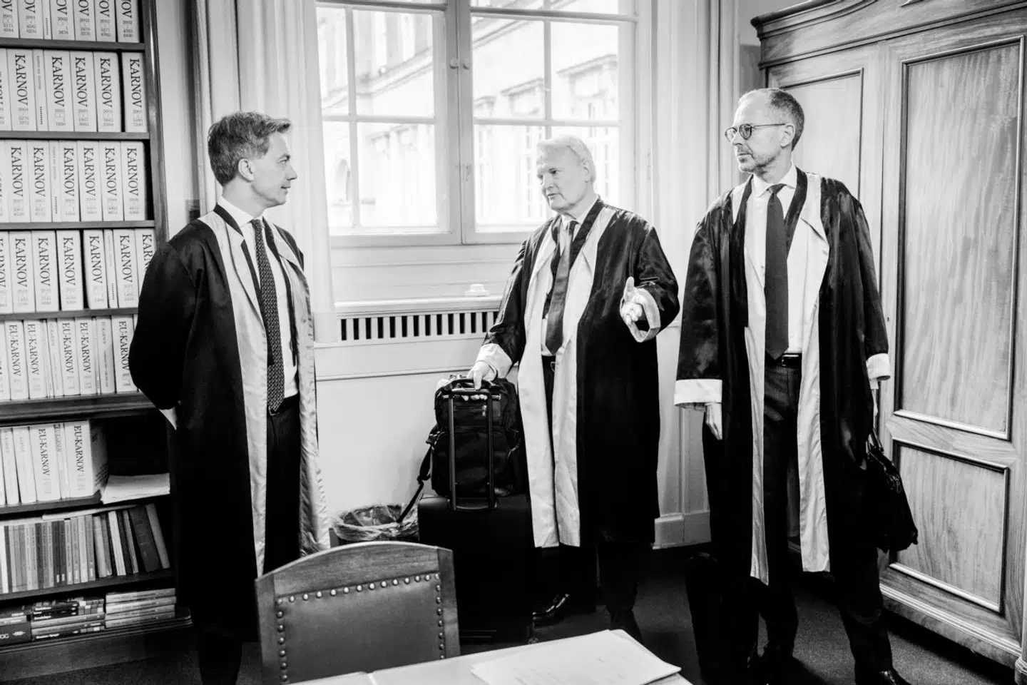 Her er tre af landets mest magtfulde advokater: Steffen Sværke og Boris Frederiksen fra Kammeradvokaten og Ole Spiermann fra Bruun & Hjejle.