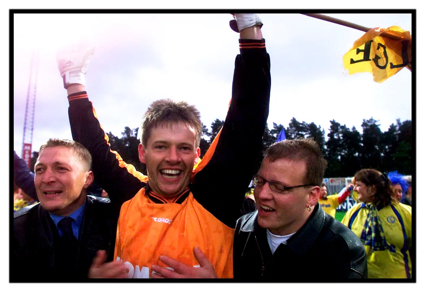 Den færøske målmand Jakup Mikkelsen var en markant sidste skanse på Herfølges mesterhold. Andre profiler var – udover træner John »Faxe« Jensen – Steven Lustü, Jesper Falck, Jens Madsen, Chris Hermansen, Bo Henriksen og Tommy Schramm.