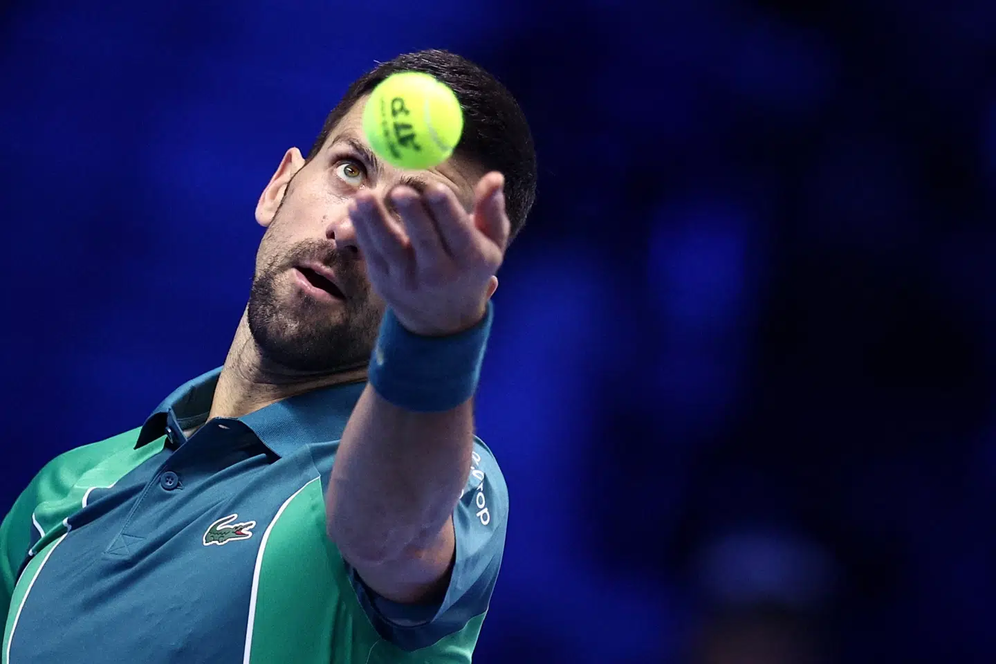 Novak Djokovic har vundet to af sine gruppekampe, men er ikke sikker på at komme i semifinalerne.