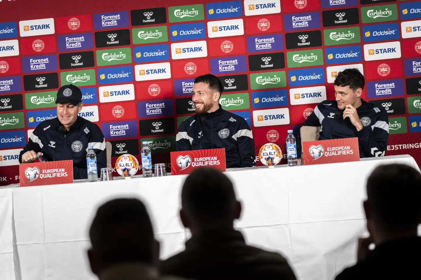 Kasper Hjulmand, Pierre-Emile Højbjerg og Andreas Christensen deltog på torsdagens pressemøde forud for kampen mod Slovenien.