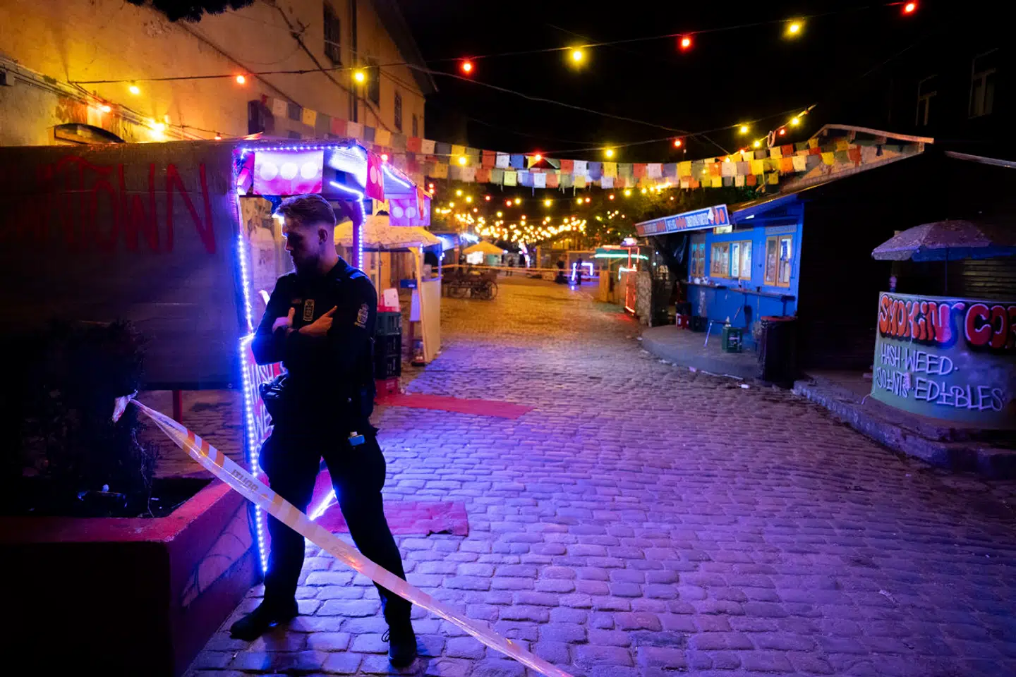 Ved skyderiet på Christiania i august blev en 30-årig HA-rocker dræbt og fire tilfældige personer også ramt af skud.