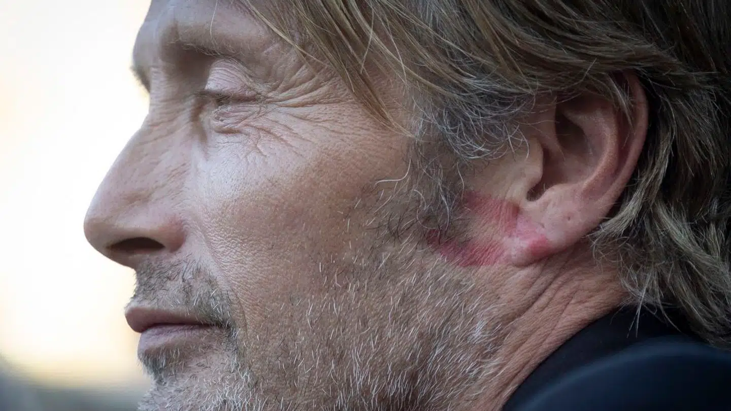 Mads Mikkelsen er blevet morfar.