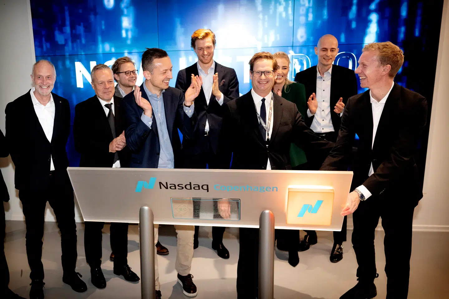 Better Collective børsnoteres hos Nasdaq. Carsten Borring (i midten) er Head of Listings & Capital Markets hos Nasdaq København.