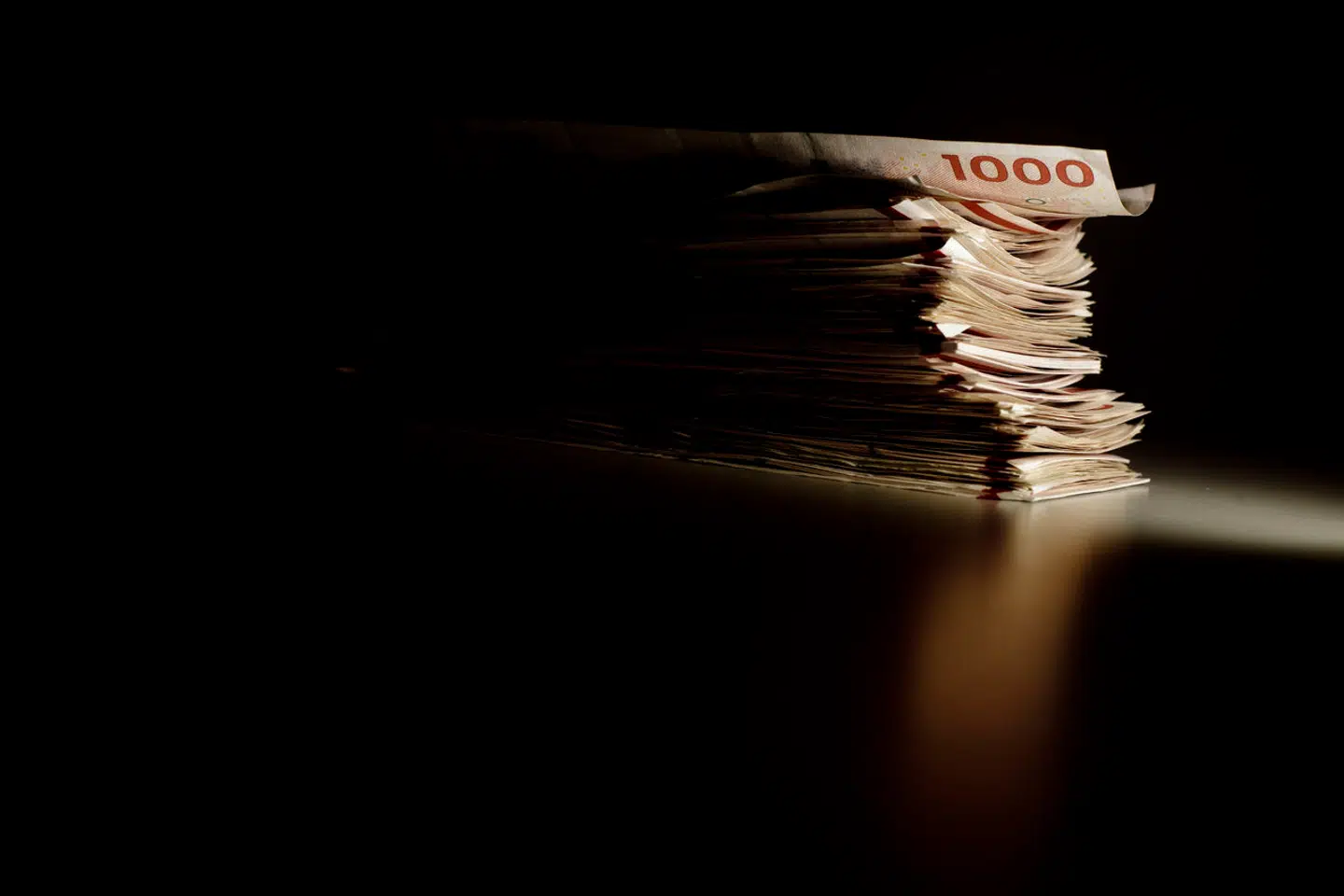 1000 kroner i sedler. I alt er her fotograferet 250.000 kroner.