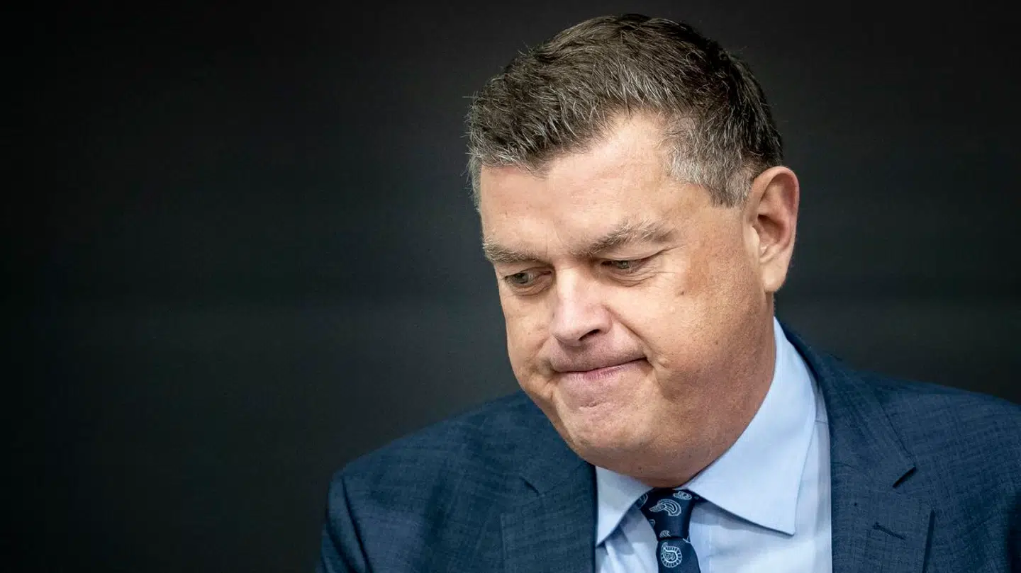 ARKIV - Minister for fødevarer, fiskeri og ligestilling og minister for nordisk samarbejde Mogens Jensen (S) under samråd i Miljø- og Fødevareudvalget om aflivning af alle mink i Danmark før lovhjemmel var sikret, i Landstingssalen på Christiansborg i København, tirsdag den 17. november 2020.Onsdag ventes en redegørelse om ulovlig ordre i minksag, og det ser småt ud med opbakning til fødevareministeren ifølge støttepartier og politisk kommentator. Det skriver Ritzau, tirsdag den 17. november 2020.. (Foto: Mads Claus Rasmussen/Ritzau Scanpix)