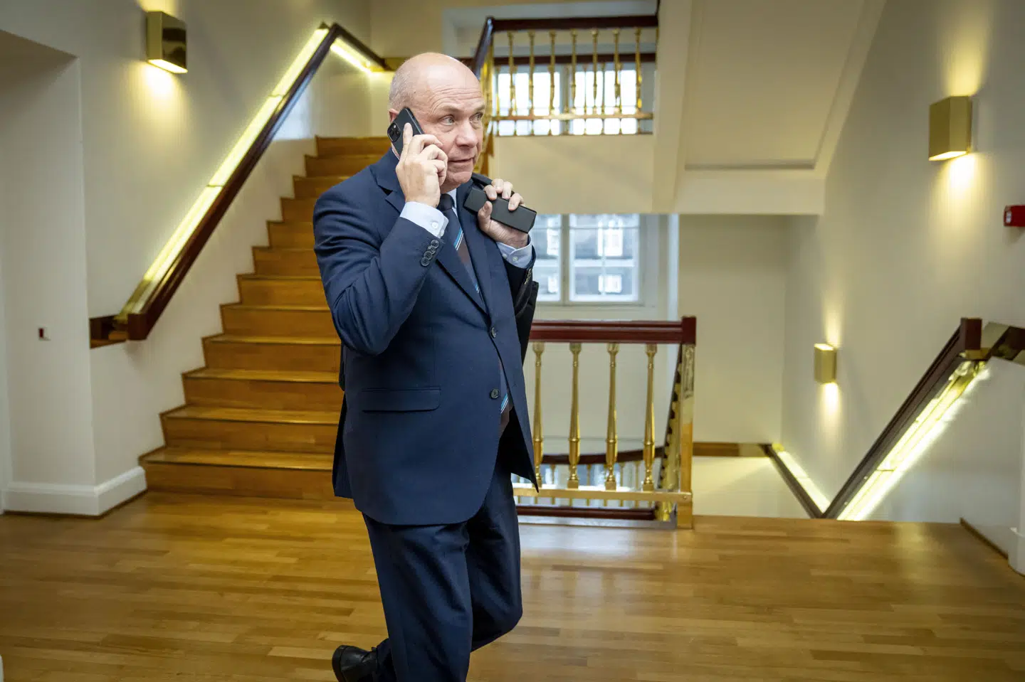 Løsgængere kan gå på sygeorlov uden at aflevere en lægeerklæring. Men de regler vil formand for Folketinget Søren Gade have lavet om på. (Arkivfoto).