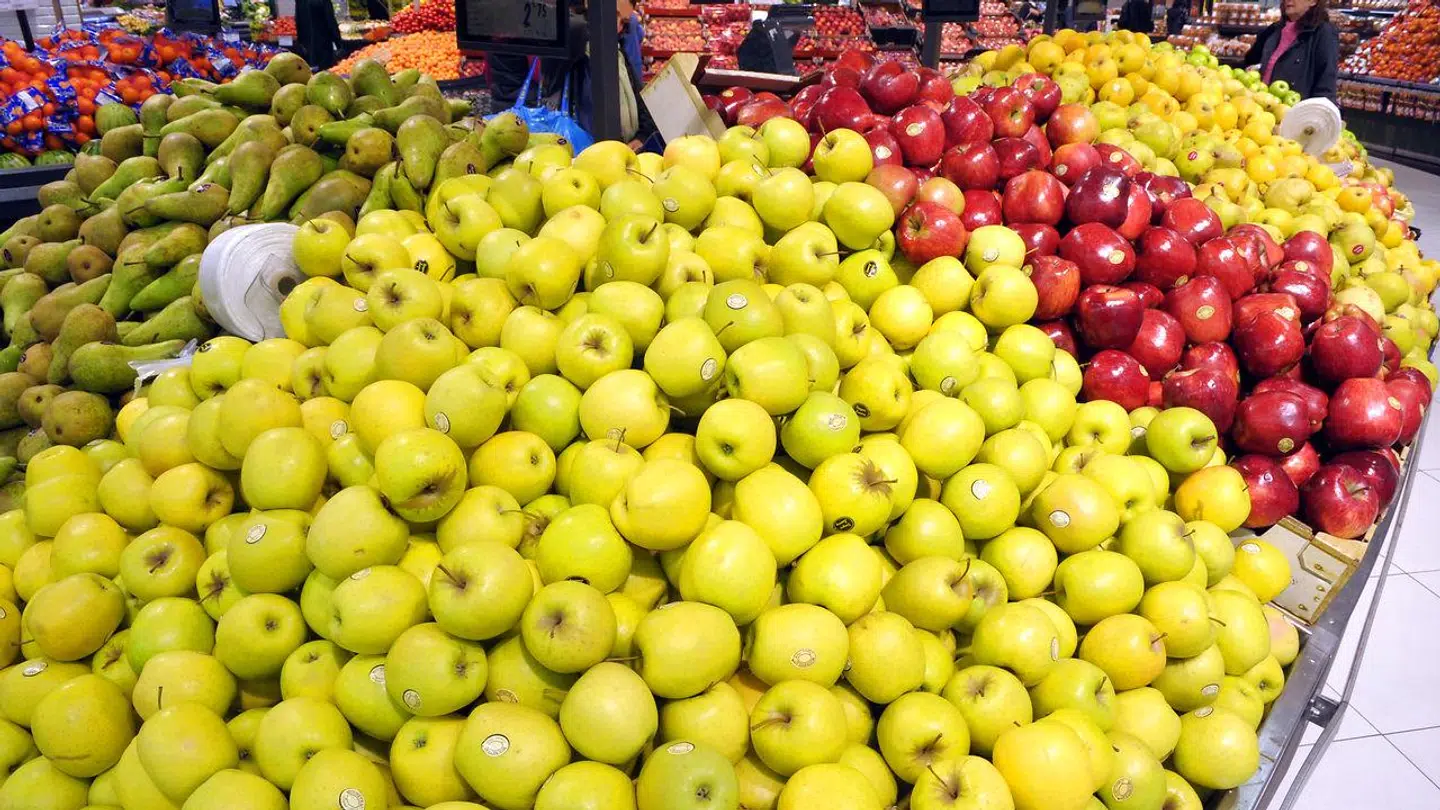 Når du holder aktier op mod hinanden på deres multipler, gælder det om at sammenligne de rigtige tal, så du ikke blander æbler og pærer.